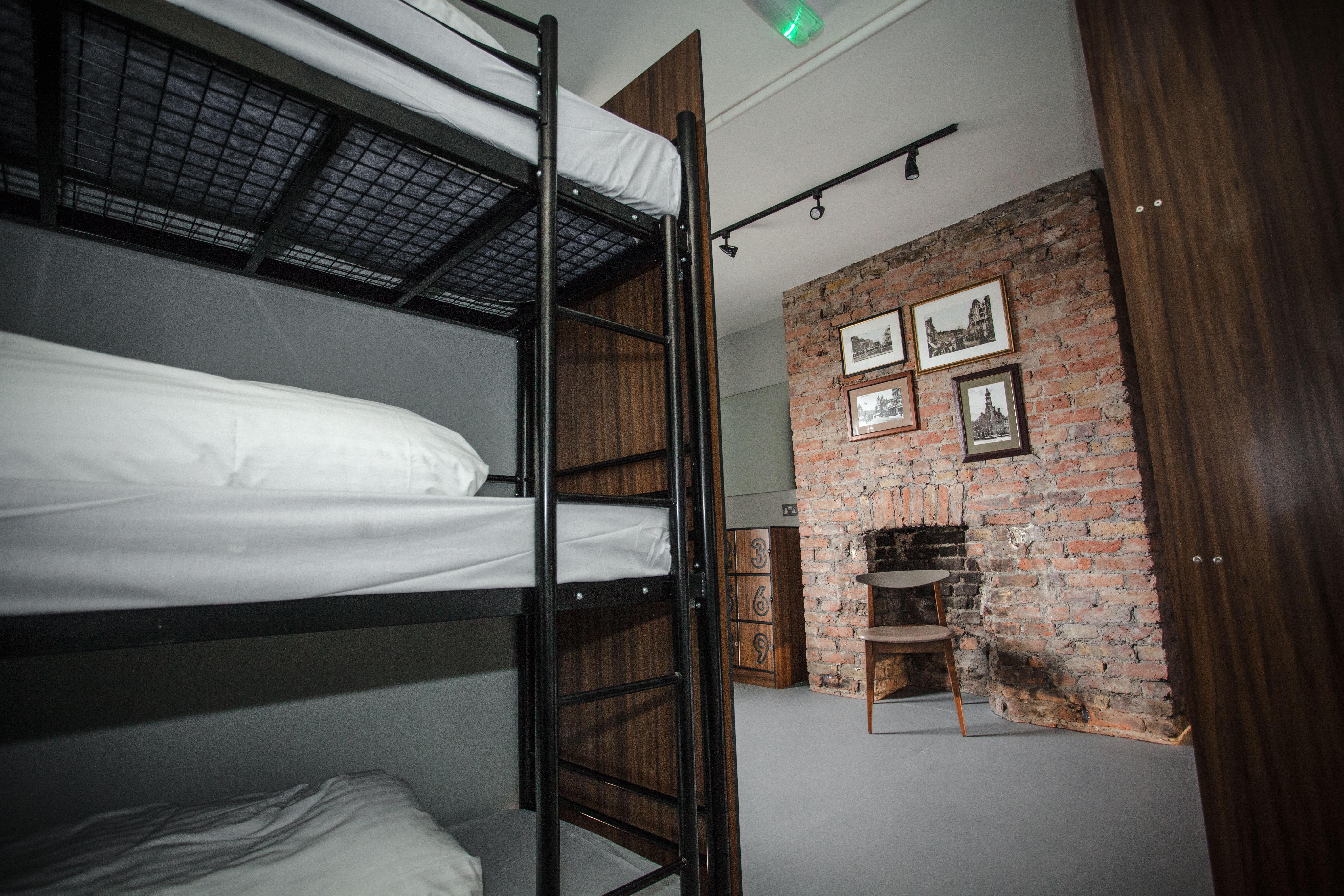 ผับเลิฟ แอด เดอะ คราวน์ แบตเตอร์ซี Hostel ลอนดอน ภายนอก รูปภาพ